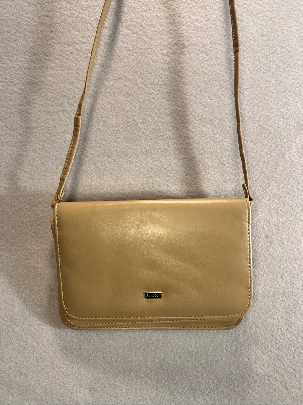 Buxton Crossbody Wallet Organizer Beige Taupe Faux Leather Gold Hardware